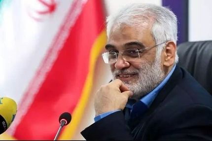 مسیر پر افتخار یک فیزیکدان انقلابی؛ از فیزیک ماده چگال تا مدیریت بزرگ‌ترین دانشگاه کشور