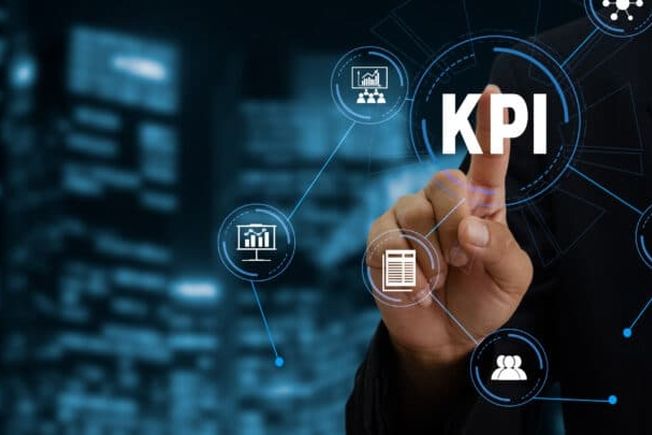 ۱۶ شاخص کلیدی عملکرد (KPI) در مدیریت محصول و روش‌های پیگیری آنها